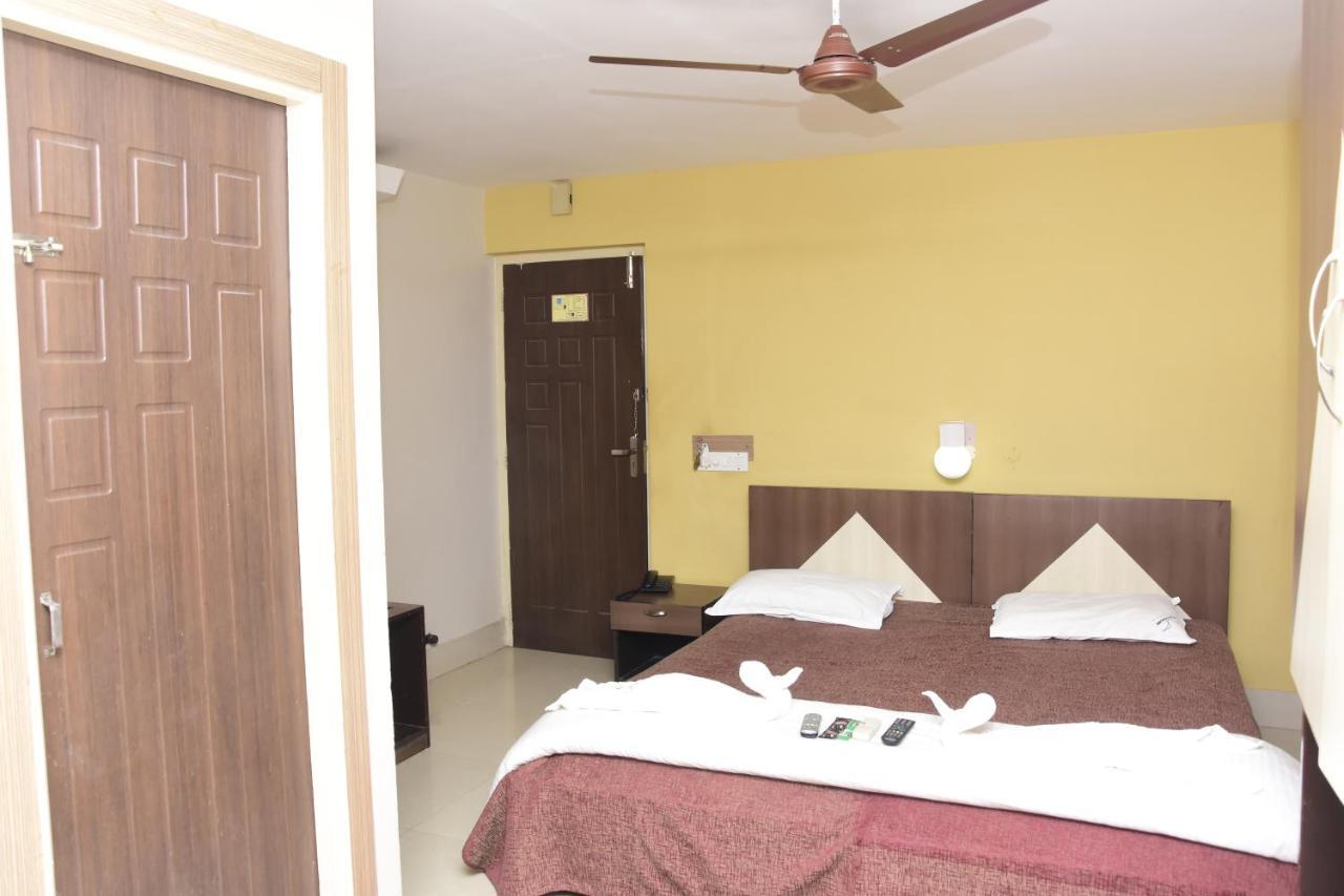 Hotel Shreesh Port Blair Ngoại thất bức ảnh